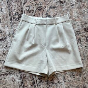 Aritzia Babaton Women's Trouser Shorts